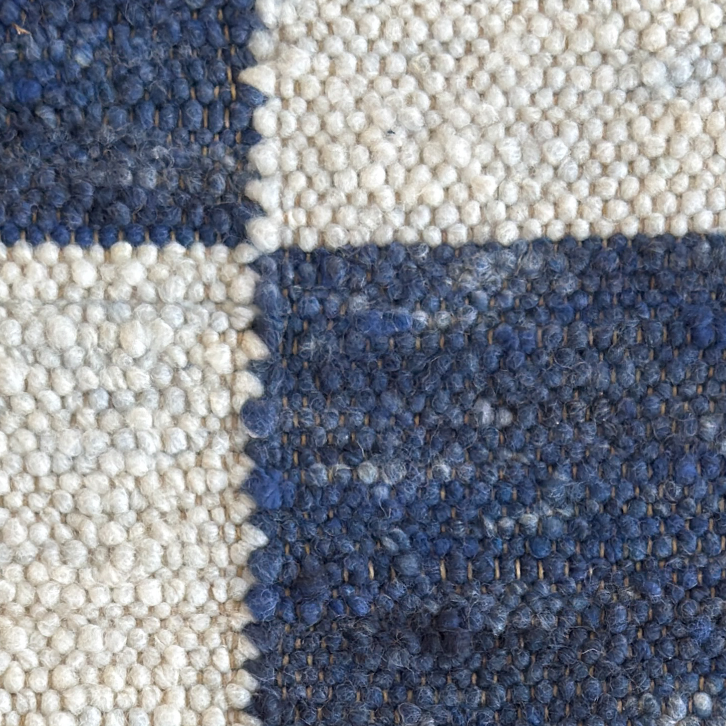 QUADRO mit Fransen fein flauschig - 70/140 cm